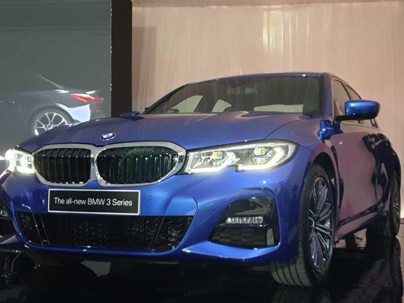 BMW Luncurkan Seri 3 Terbaru, Driving the Legend