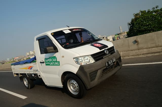 Angkut Beban 1 Ton, Konsumsi BBM DFSK Super Cab Tembus 12,3 KM Per Liter