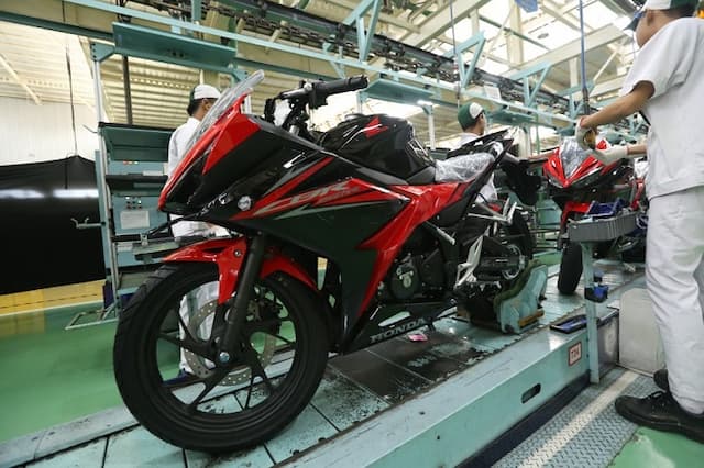 New Honda CBR150R Gagah dengan Warna Baru