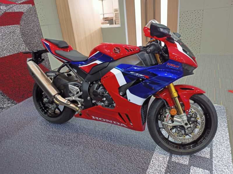 FOTO: Honda CBR1000RR-R Fireblade, Superbike Paling Murah Rp990 Juta 