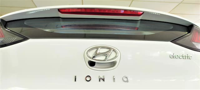 Servis Hyundai Ioniq Electric dan Kona Electric Bisa 1 Tahun Sekali