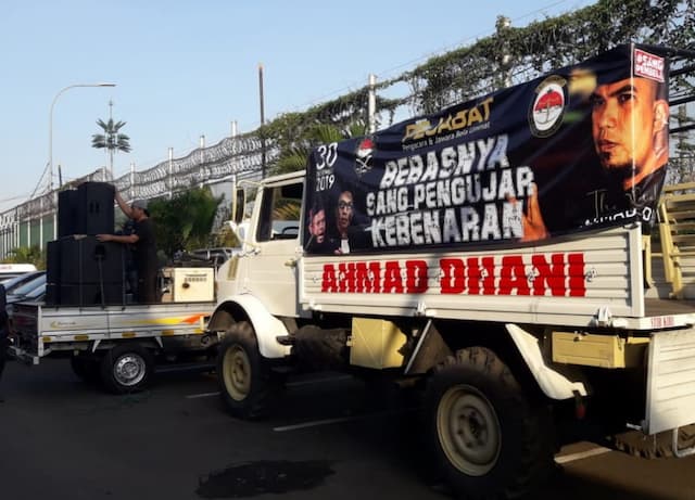 Harga dan Spesifikasi Unimog yang Jemput Ahmad Dhani Bebas dari Penjara
