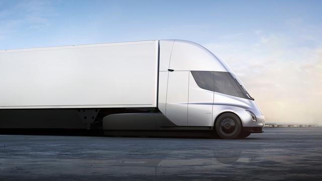 Tesla Semi, Truk Listrik Besutan Elon Musk Siap Diproduksi