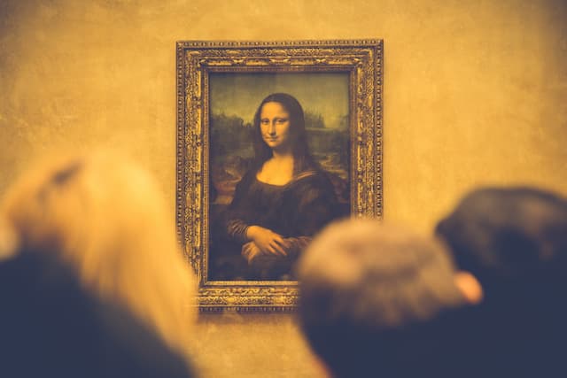 Menurut Kamu, Lukisan Mona Lisa itu Tersenyum atau Meringis?