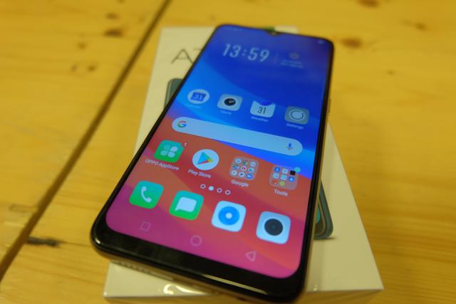 Ponsel Baru Oppo A7 Dijual Rp3 Jutaan