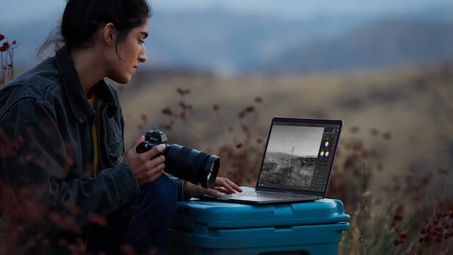 MacBook Pro 13 Inci Diklaim Lebih Bertenaga Berkat M1