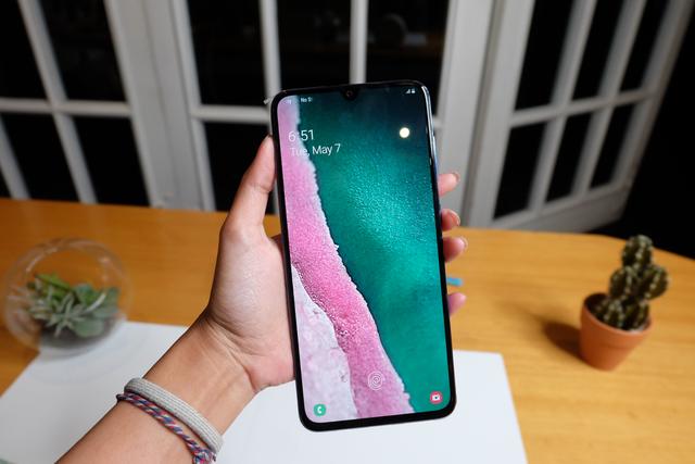 Gelontorkan Rp6,8 T, Samsung Bangun Pabrik Khusus Layar Ponsel di India