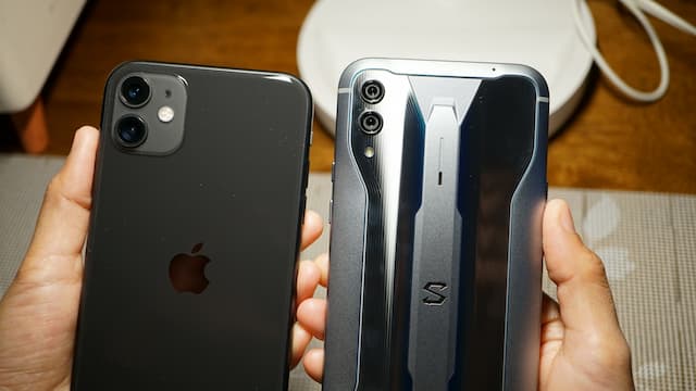 Ponsel Terkencang Android vs iPhone 11, Lebih Kencang Mana?