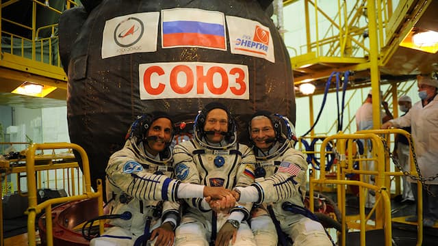 3 Astronaut Habiskan 168 Hari di Antariksa, Apa Pengaruhnya ke Tubuh?