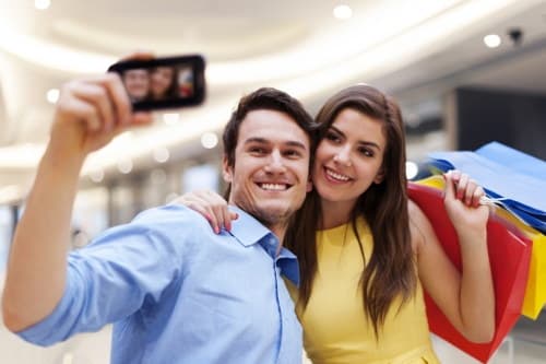 5 Alasan Kenapa Cowok Suka Selfie