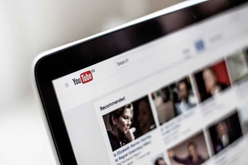 YouTube Bawa Rp206 Triliun dari Iklan untuk Google Alphabet