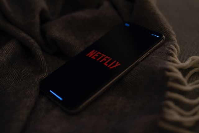 Kalau di Luar Patuh, Kenapa Netflix di Indonesia Gak Tunduk Aturan?