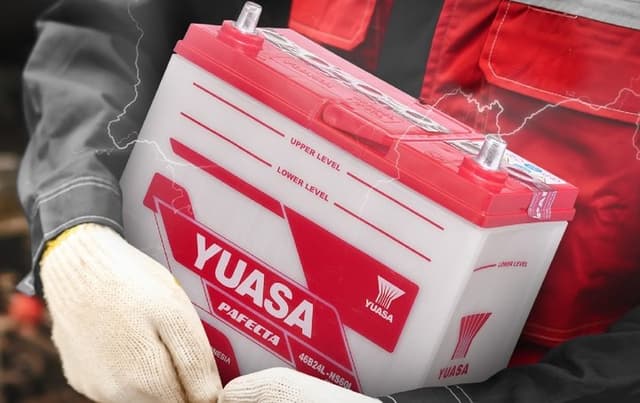 Penyebab Aki Mobil Cepat Soak dan Cara Mencegahnya