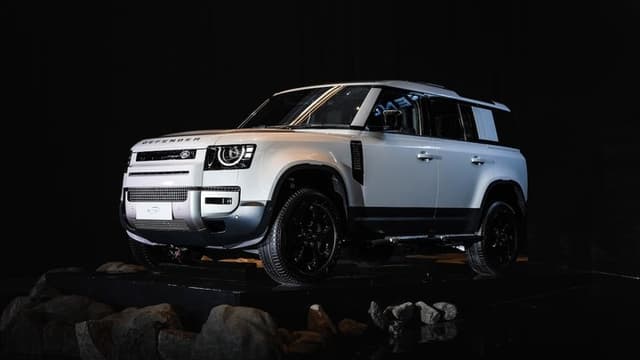 Land Rover Defender MY26 Meluncur di Indonesia Seharga Rp3,6 Miliar