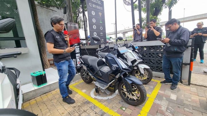 Motor Listrik Perlu Standarisasi Baterai Biar Dilirik Konsumen