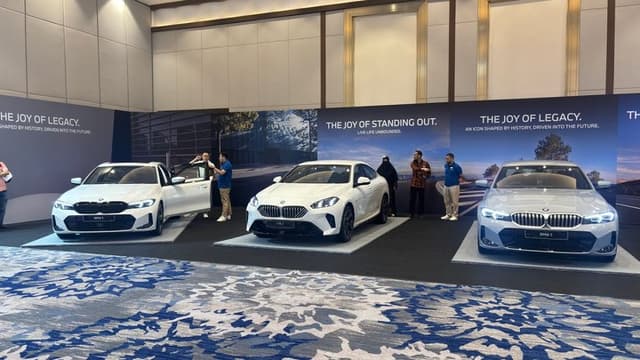 BMW Santai Hadapi Gempuran Mobil Premium China, Beda Level?