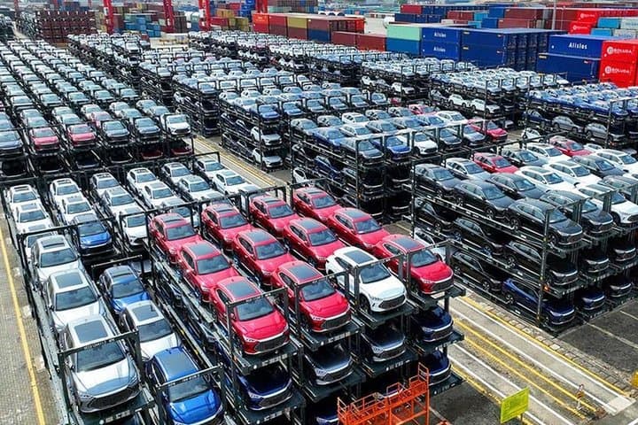 China dan Amerika Penyebab Penjualan Mobil Listrik Global Anjlok?