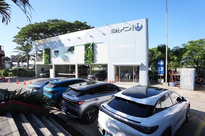 BYD Sediakan 6 Posko Mudik dengan Fasilitas Fast Charging