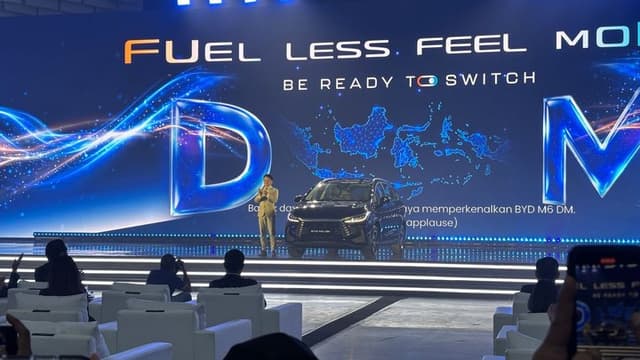 BYD M6 DM Siap Tantang Rival Hybrid, Harga Tetap Terjangkau?