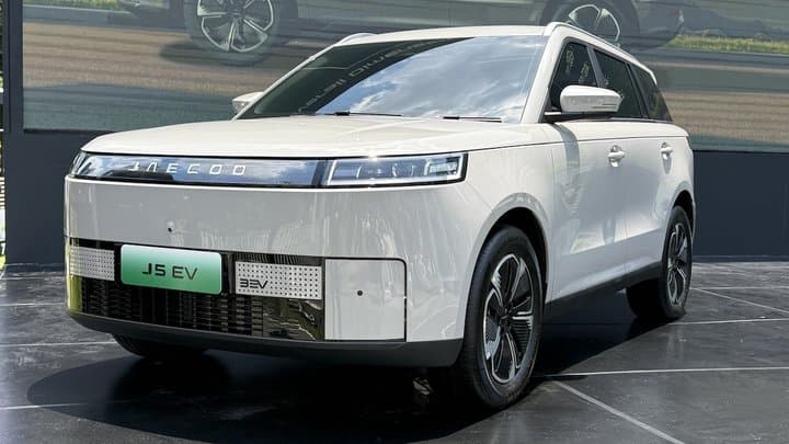 10 Mobil Terlaris Maret 2026: Brio Tergeser, Jaecoo J5 EV Melesat