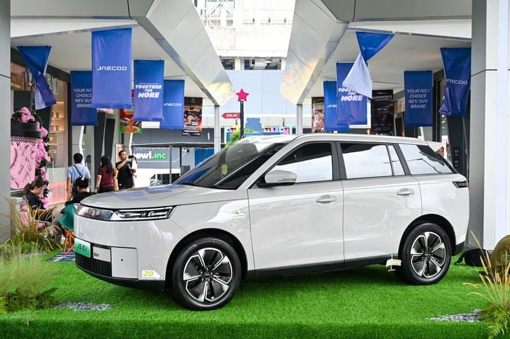 Jaecoo Rayakan Pengiriman 16.000 Unit J5 EV Bersama Komunitas