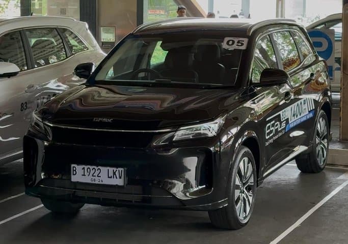 Spesifikasi DFSK E5 Plus: Konsumsi BBM Diklaim Tembus 83 Km Per Liter