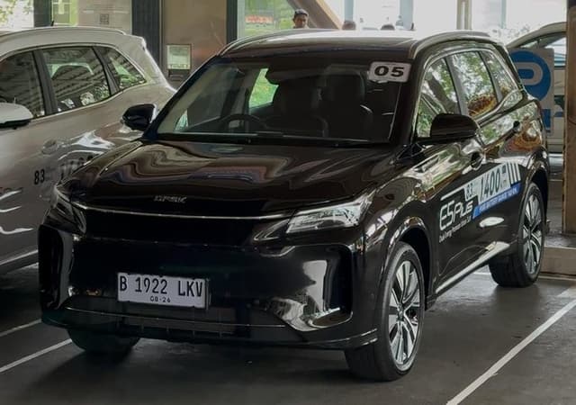 Spesifikasi DFSK E5 Plus: Konsumsi BBM Diklaim Tembus 83 Km Per Liter