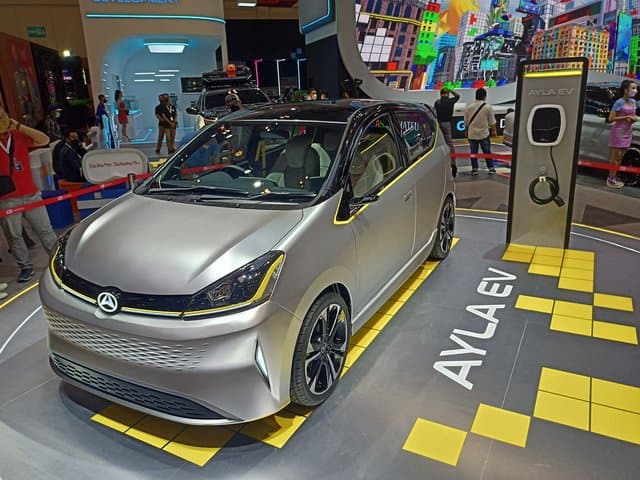 Mobil LCGC Bakal Segera Dialiri Listrik