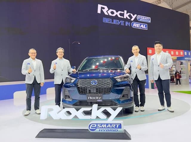 GIIAS 2025: Daihatsu Rocky Incar Fronx, Apa Kata Suzuki?