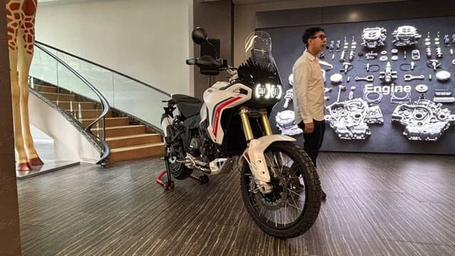 Motor Sultan Ducati DesertX V2 Diluncurkan, Harga di Atas Rp500 Juta?