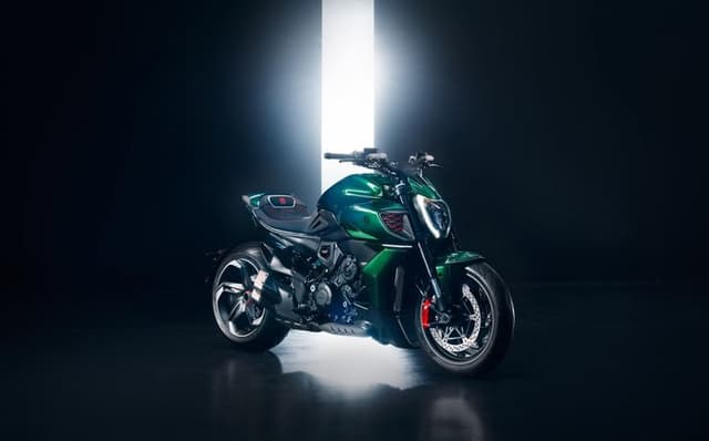 Akhir Tahun Ducati Cuci Gudang, Belasan Motor Cuma Dijual Rp200 Juta!