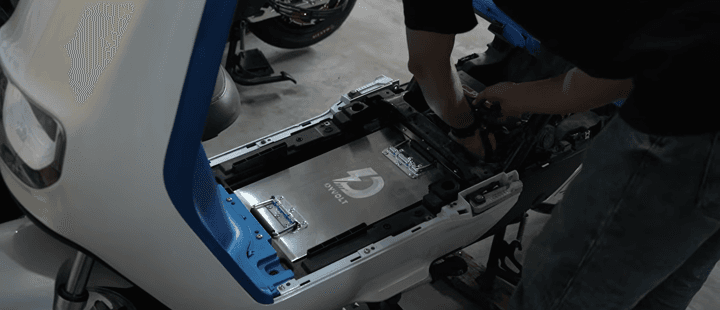 Upgrade Baterai Motor Listrik Enggak Bisa Asal, Rawan Meledak?