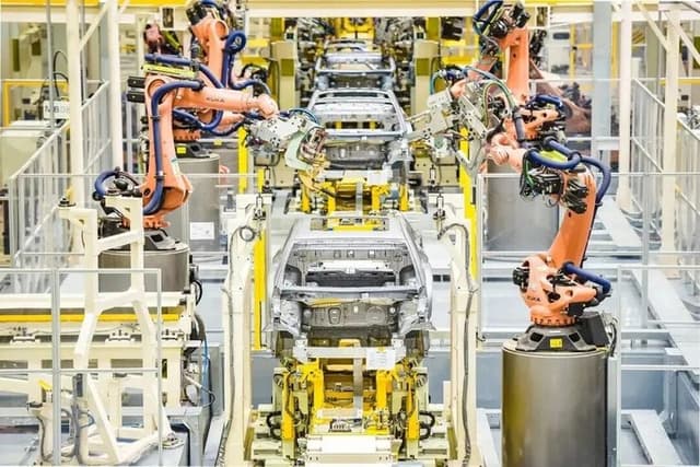 Smart Eco-Factory GAC Bikin 1 Mobil Cuma 53 Detik Pakai Tenaga Surya