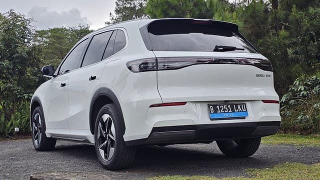 VIDEO: Jajal Geely EX5, Bodi Bongsor Baterai Kecil