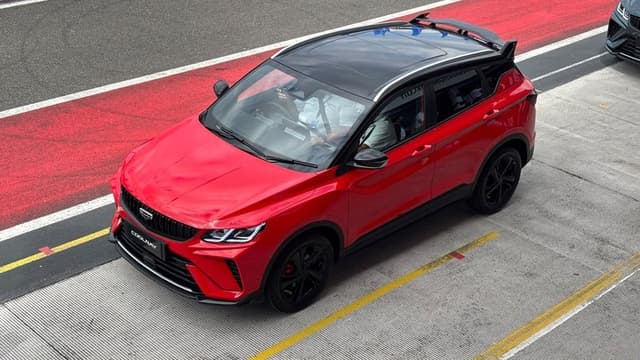     Geely Tetap Pede Jual SUV Bensin di Tengah Dominasi Merek Jepang 