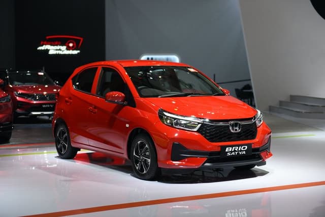 Pasar LCGC Makin Melempem: Terkikis Gempuran EV Murah
