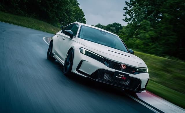 Spesifikasi dan Harga Civic Turbo Terbaru:  Canggih, Irit, dan Stylish