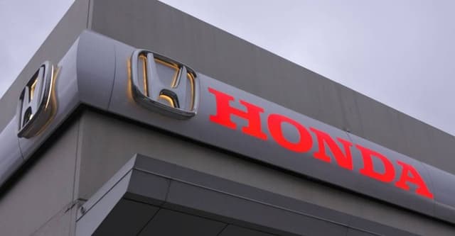 Honda Proyeksikan Laba Tahunannya Turun, Dilibas Mobil China?
