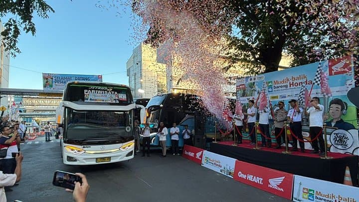 Honda Berangkatkan Ribuan Pemudik Pulang ke Kampung Halaman