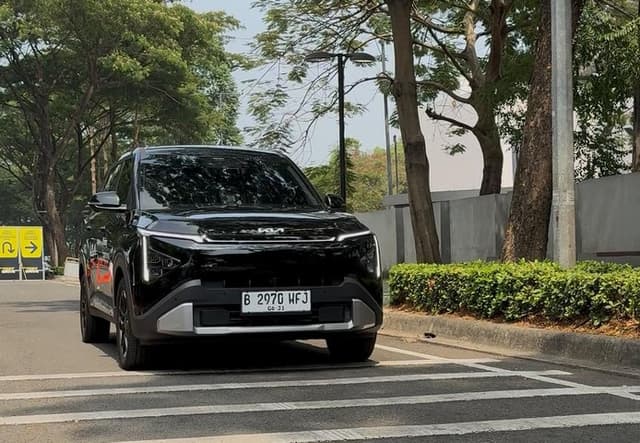 First Drive Kia All New Carens, MPV Keluarga Enak dengan Captain Seat