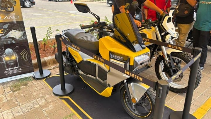 Mforce Indonesia Kenalkan Letbe Mecha, Skutik Bergaya Cyperpunk!