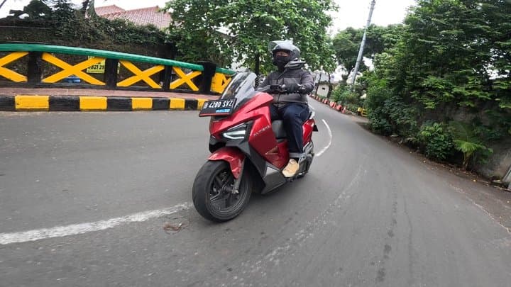 Tren Motor Listrik Lokal, Makin Canggih Makin Terjangkau