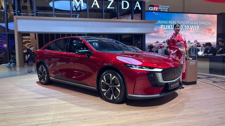 GIIAS 2026: Mazda Luncurkan Tiga Mobil Sekaligus, Ada yang Listrik!