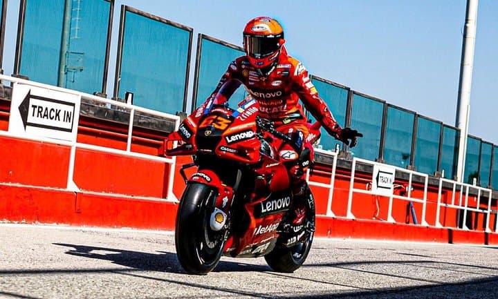 Pecco Bagnaia Kesulitan di MotoGP 2025: Ducati GP24 Jadi Solusi?