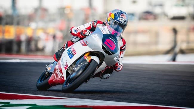 Veda Ega Buka Suara Usai Jatuh di Moto3 Amerika