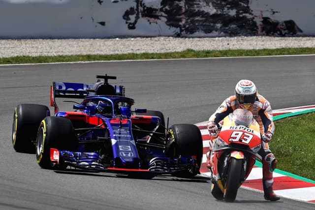 Kalau Diadu Mana yang Lebih Kencang, Motor MotoGP atau Mobil F1?