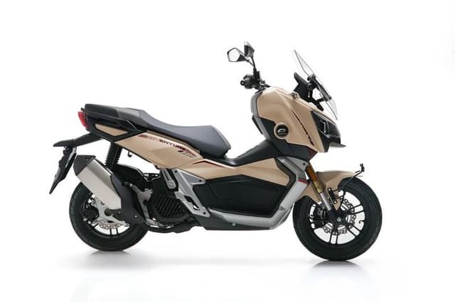 QJMotor Rilis 2 Motor Baru di Indonesia, Ada Pesaing ADV160!