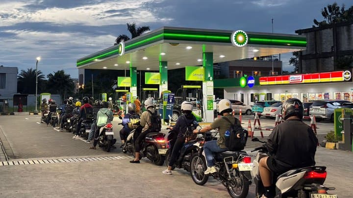 Perbandingan Harga BBM: BP Tembus Rp25 Ribu, Shell Masih Kosong