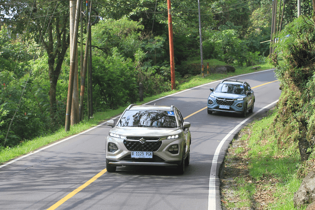 Test Drive Suzuki Fronx: Kombinasi yang Pas, BBM Tembus 30 Kpl!