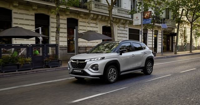 Lebih Gagah dari HR-V? Intip Bocoran Suzuki Fronx yang Bikin Geger!